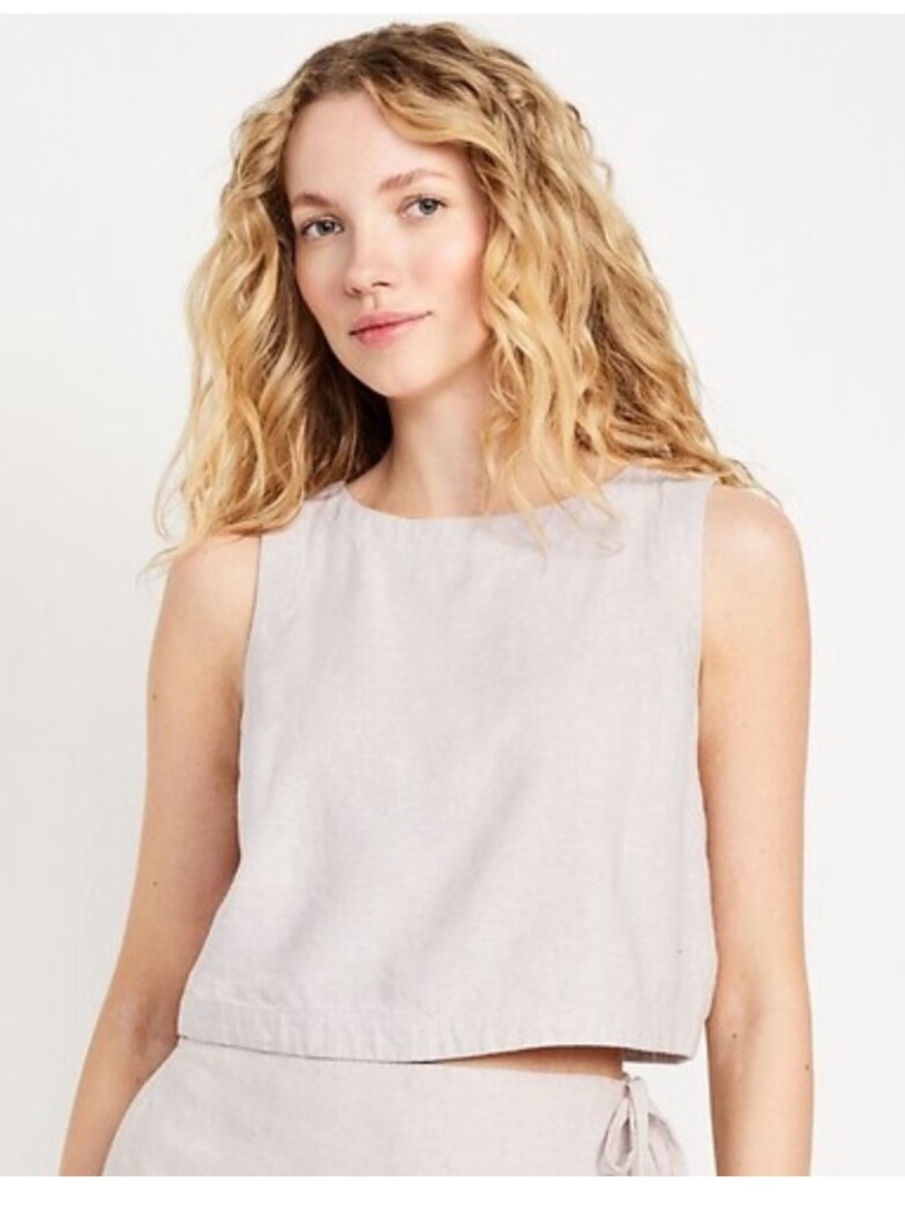 Old Navy Flax Sleeveless
Cropped Tank Top. Size XS